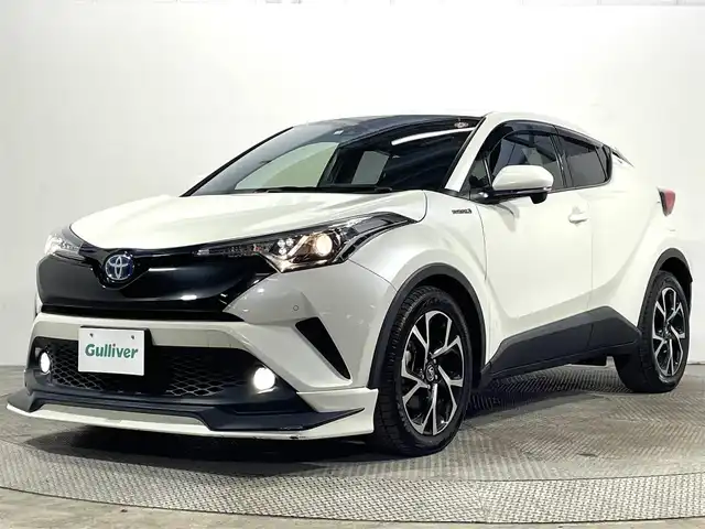 トヨタ Ｃ－ＨＲ G 大阪府 2017(平29)年 2.2万km ホワイトパールクリスタルシャイン TRDエアロ 黒革シート 純正ナビ(フルセグ/DVD再生/Bluetooth) 衝突軽減 レーダークルコン クリアランスソナー BSM レーンアシスト オートハイビーム シートヒーター