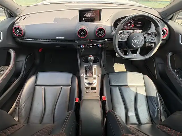 アウディ ＲＳ３ 石川県 2018(平30)年 4.5万km 白 4WD/衝突軽減ブレーキ/アウディプレセンス/アダプティブクルーズコントロール/純正ナビ/バックカメラ/フルセグTV/Bluetooth/CD/USB/AUX/バング＆オルフセンサウンド/電動格納ミラー/サイドアシスト/クリアランスソナー/オートライト/オートマチックハイビーム/黒レザーシート/シートヒーター/コンビステアリング/パドルシフト/ETC
