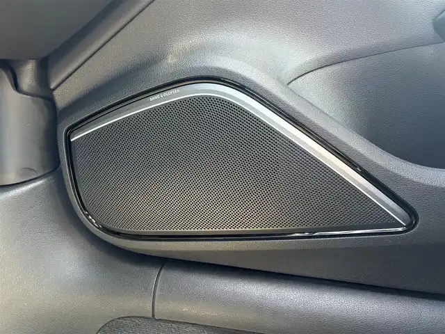 アウディ ＲＳ３ 石川県 2018(平30)年 4.5万km 白 4WD/衝突軽減ブレーキ/アウディプレセンス/アダプティブクルーズコントロール/純正ナビ/バックカメラ/フルセグTV/Bluetooth/CD/USB/AUX/バング＆オルフセンサウンド/電動格納ミラー/サイドアシスト/クリアランスソナー/オートライト/オートマチックハイビーム/黒レザーシート/シートヒーター/コンビステアリング/パドルシフト/ETC