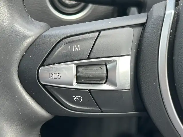 ＢＭＷ １１８ｄ Mスポーツ エディションシャドー 兵庫県 2018(平30)年 5万km 青 純正ナビ/クルーズコントロール/MTモード付きAT/ドライブレコーダー/バックカメラ/Bluetooth接続/コーナーセンサー前後/レーンキープアシスト/純正アルミホイル/純正フロアマット/シートヒーター/スペアキー/USB入力端子/スイッチスタート/LEDヘッドライト