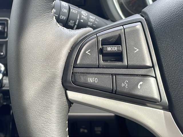スズキ スペーシア カスタム HYBRID XS 静岡県 2023(令5)年 1.7万km ピュアホワイトP ワンオーナー/純正9インチナビ/地デジTV/純正CD/DVD/Bluetooth/バック/全周囲カメラ/両側パワースライドドア/衝突軽減ブレーキ/レーンキープアシスト/シートヒーター/ハーフレザーシート/LEDヘッドライト/純正15インチAW/スマートキー/スペアキー/ETC/保証書/取説