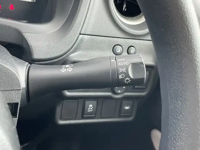 日産 ノート e－パワー X Vセレクション 愛知県 2020(令2)年 4.1万km オレンジ 禁煙車/純正7インチナビ/（AM/FM/ワンセグTV/SD/CD）/全方位カメラ/デジタルインナーミラー/エマージェンシーブレーキ/レーンキープアシスト/オートマチックハイビーム/クリアランスソナー/スマートキー/スペアキー有/17インチアルミホイール/LEDヘッドライト/純正フロアマット/横滑り防止装置/プッシュスタート