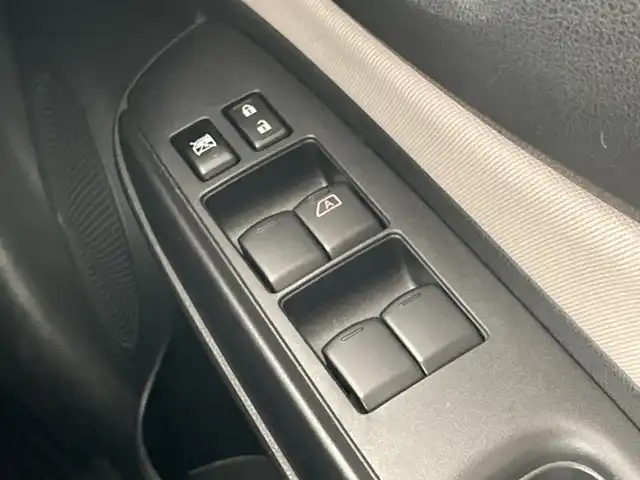日産 ノート e－パワー X Vセレクション 愛知県 2020(令2)年 4.1万km オレンジ 禁煙車/純正7インチナビ/（AM/FM/ワンセグTV/SD/CD）/全方位カメラ/デジタルインナーミラー/エマージェンシーブレーキ/レーンキープアシスト/オートマチックハイビーム/クリアランスソナー/スマートキー/スペアキー有/17インチアルミホイール/LEDヘッドライト/純正フロアマット/横滑り防止装置/プッシュスタート