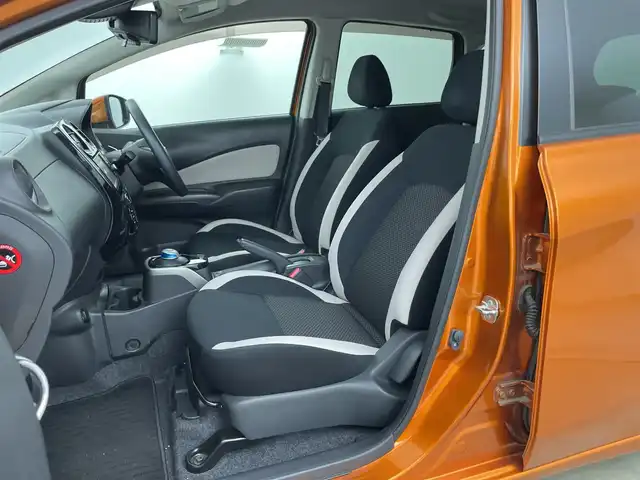 日産 ノート e－パワー X Vセレクション 愛知県 2020(令2)年 4.1万km オレンジ 禁煙車/純正7インチナビ/（AM/FM/ワンセグTV/SD/CD）/全方位カメラ/デジタルインナーミラー/エマージェンシーブレーキ/レーンキープアシスト/オートマチックハイビーム/クリアランスソナー/スマートキー/スペアキー有/17インチアルミホイール/LEDヘッドライト/純正フロアマット/横滑り防止装置/プッシュスタート