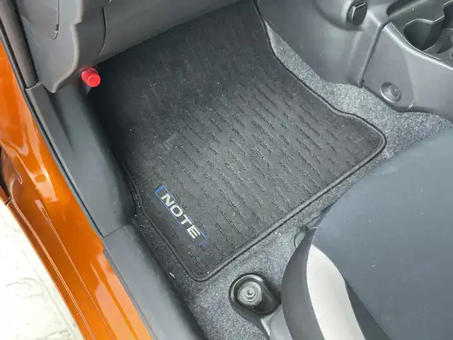 日産 ノート e－パワー X Vセレクション 愛知県 2020(令2)年 4.1万km オレンジ 禁煙車/純正7インチナビ/（AM/FM/ワンセグTV/SD/CD）/全方位カメラ/デジタルインナーミラー/エマージェンシーブレーキ/レーンキープアシスト/オートマチックハイビーム/クリアランスソナー/スマートキー/スペアキー有/17インチアルミホイール/LEDヘッドライト/純正フロアマット/横滑り防止装置/プッシュスタート