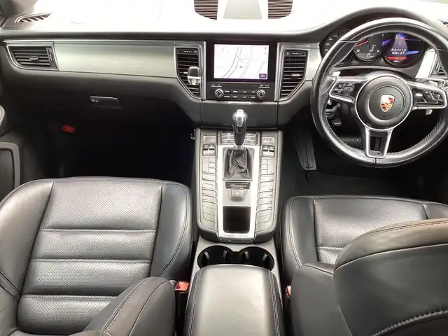 ポルシェ マカン GTS 栃木県 2017(平29)年 10.7万km グレーＭ  純正HDDナビ/ フルセグテレビ/ バックカメラ/ クルーズコントロール/ パワーバックドア/ HIDヘッドライト/ フォグライト/ 車線逸脱防止装置/ パドルシフト/ 前席パワーシート/ 前席シートヒーター/ ETC/ ダウンヒルアシストコントロール/ クリアランスソナー/ コーナセンサー