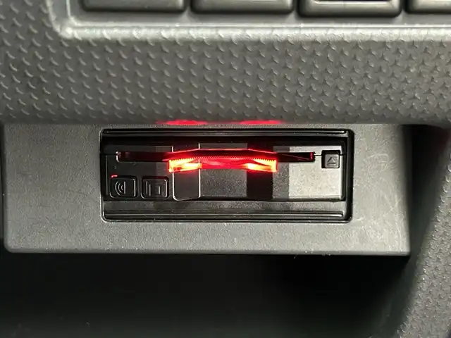 スズキ ハスラー Jスタイル Ⅲ ターボ 愛知県 2018(平30)年 6.7万km ブレイブカーキパール/スチールシルバー 社外7インチナビ/・フルセグTV/・音楽録音/・Bluetooth/・バックカメラ/・DVD再生/ビルトインETC/ドライブレコーダー/デュアルカメラブレーキサポート/・誤発進抑制/車線逸脱警報/ふらつき警報/先行車発進お知らせ/アイドリングストップ/Sエネチャージ/クルーズコントロール/HIDヘッドランプ/オートライト/スチールシルバールーフレール/6本スポーク純正15インチアルミホイール/革巻きステアリング/ナノイー付きオートエアコン/ブラウン合皮/ネイビーファブリックコンビシート/前席シートヒーター/スマートキー