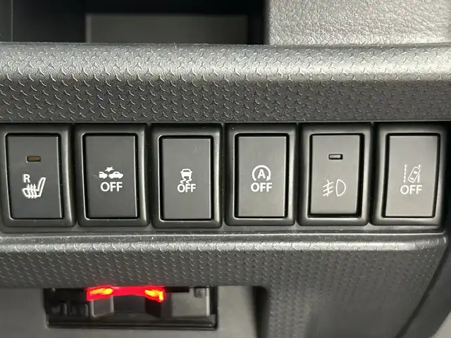 スズキ ハスラー Jスタイル Ⅲ ターボ 愛知県 2018(平30)年 6.7万km ブレイブカーキパール/スチールシルバー 社外7インチナビ/・フルセグTV/・音楽録音/・Bluetooth/・バックカメラ/・DVD再生/ビルトインETC/ドライブレコーダー/デュアルカメラブレーキサポート/・誤発進抑制/車線逸脱警報/ふらつき警報/先行車発進お知らせ/アイドリングストップ/Sエネチャージ/クルーズコントロール/HIDヘッドランプ/オートライト/スチールシルバールーフレール/6本スポーク純正15インチアルミホイール/革巻きステアリング/ナノイー付きオートエアコン/ブラウン合皮/ネイビーファブリックコンビシート/前席シートヒーター/スマートキー
