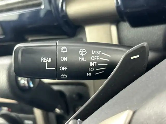 スズキ ハスラー Jスタイル Ⅲ ターボ 愛知県 2018(平30)年 6.7万km ブレイブカーキパール/スチールシルバー 社外7インチナビ/・フルセグTV/・音楽録音/・Bluetooth/・バックカメラ/・DVD再生/ビルトインETC/ドライブレコーダー/デュアルカメラブレーキサポート/・誤発進抑制/車線逸脱警報/ふらつき警報/先行車発進お知らせ/アイドリングストップ/Sエネチャージ/クルーズコントロール/HIDヘッドランプ/オートライト/スチールシルバールーフレール/6本スポーク純正15インチアルミホイール/革巻きステアリング/ナノイー付きオートエアコン/ブラウン合皮/ネイビーファブリックコンビシート/前席シートヒーター/スマートキー