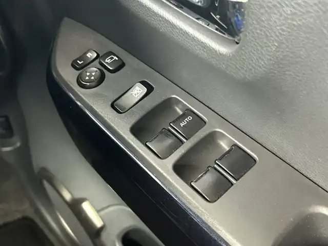 スズキ ハスラー Jスタイル Ⅲ ターボ 愛知県 2018(平30)年 6.7万km ブレイブカーキパール/スチールシルバー 社外7インチナビ/・フルセグTV/・音楽録音/・Bluetooth/・バックカメラ/・DVD再生/ビルトインETC/ドライブレコーダー/デュアルカメラブレーキサポート/・誤発進抑制/車線逸脱警報/ふらつき警報/先行車発進お知らせ/アイドリングストップ/Sエネチャージ/クルーズコントロール/HIDヘッドランプ/オートライト/スチールシルバールーフレール/6本スポーク純正15インチアルミホイール/革巻きステアリング/ナノイー付きオートエアコン/ブラウン合皮/ネイビーファブリックコンビシート/前席シートヒーター/スマートキー