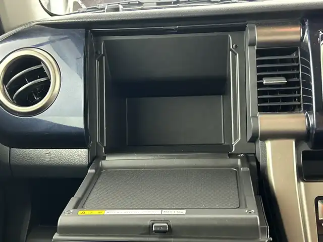 スズキ ハスラー Jスタイル Ⅲ ターボ 愛知県 2018(平30)年 6.7万km ブレイブカーキパール/スチールシルバー 社外7インチナビ/・フルセグTV/・音楽録音/・Bluetooth/・バックカメラ/・DVD再生/ビルトインETC/ドライブレコーダー/デュアルカメラブレーキサポート/・誤発進抑制/車線逸脱警報/ふらつき警報/先行車発進お知らせ/アイドリングストップ/Sエネチャージ/クルーズコントロール/HIDヘッドランプ/オートライト/スチールシルバールーフレール/6本スポーク純正15インチアルミホイール/革巻きステアリング/ナノイー付きオートエアコン/ブラウン合皮/ネイビーファブリックコンビシート/前席シートヒーター/スマートキー