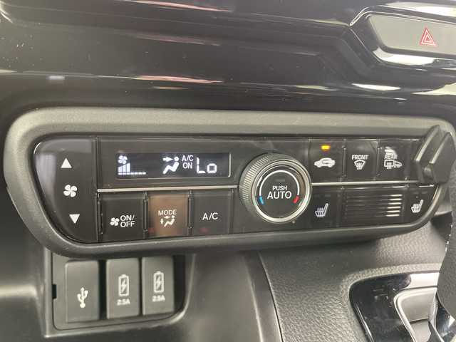 ホンダ Ｎ ＢＯＸ カスタム L ターボ 道央・札幌 2022(令4)年 2.7万km プレミアムグラマラスブロンズP ・４WD /Honda SENSING/・衝突軽減ブレーキ/誤発進抑制機能/・アダプティブクルーズコントロール/・車線維持支援システム/・純正ギャザーズナビ/・DVD.CD.SD.Bluetooth/・フルセグ/バックカメラ /・両側パワースライドドア /・LEDオートライト/オートハイビーム/・運転席＆助手席シートヒーター/・社外ドライブレコーダー/・純正エンジンスターター/・パドルシフト/・スマートキーx２