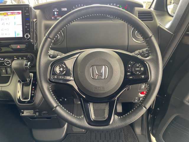 ホンダ Ｎ ＢＯＸ カスタム L ターボ 道央・札幌 2022(令4)年 2.7万km プレミアムグラマラスブロンズP ・４WD /Honda SENSING/・衝突軽減ブレーキ/誤発進抑制機能/・アダプティブクルーズコントロール/・車線維持支援システム/・純正ギャザーズナビ/・DVD.CD.SD.Bluetooth/・フルセグ/バックカメラ /・両側パワースライドドア /・LEDオートライト/オートハイビーム/・運転席＆助手席シートヒーター/・社外ドライブレコーダー/・純正エンジンスターター/・パドルシフト/・スマートキーx２