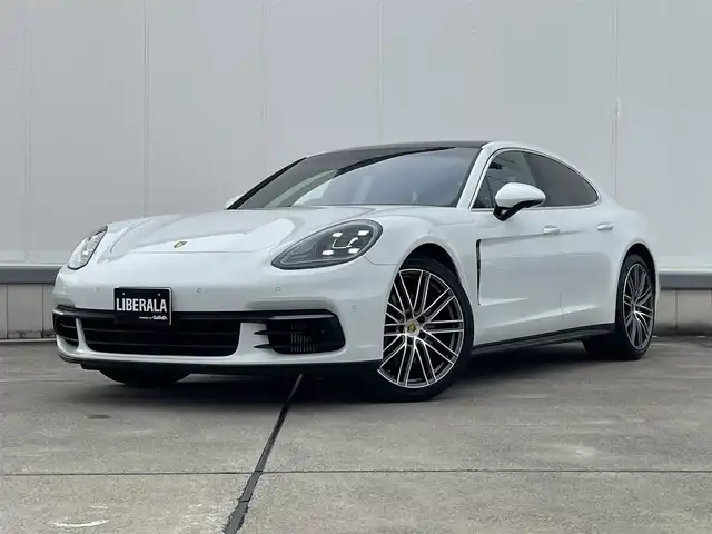 ポルシェ パナメーラ 4S 東京都 2019(平31)年 4.3万km 白 パノラミックルーフ/純正ナビ/360°カメラ/BOSEサウンド/ブラックレザーシート/シートヒーター/オートテールゲート/ETC2.0/ACC/BSM/レーンキープ/パークアシスト/エアサス装着車