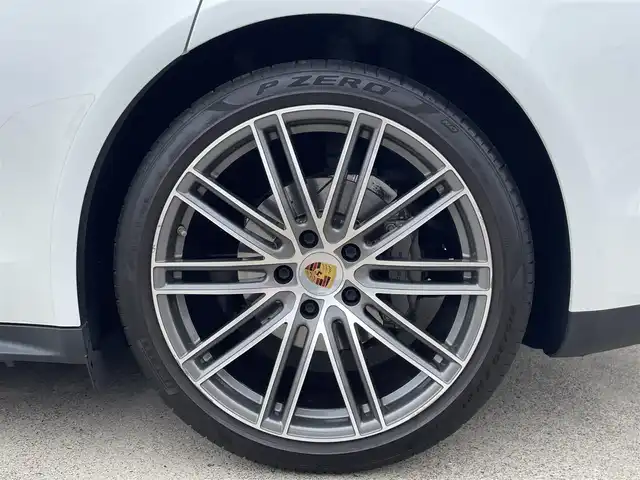 ポルシェ パナメーラ 4S 東京都 2019(平31)年 4.3万km 白 パノラミックルーフ/純正ナビ/360°カメラ/BOSEサウンド/ブラックレザーシート/シートヒーター/オートテールゲート/ETC2.0/ACC/BSM/レーンキープ/パークアシスト/エアサス装着車