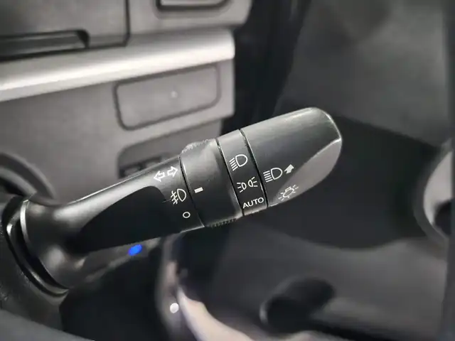 ダイハツ タント カスタムX トップED LTD SAⅢ 宮崎県 2018(平30)年 3.4万km メテオライトグレーイリュージョナルP ストラーダーナビ/フルセグTV/両側パワースライドドア/パノラマモニター用カメラ/ビルトインETC/ドライブレコーダー/スマートアシストIII/・衝突被害軽減ブレーキ/・車線逸脱警報/・誤発進抑制/・先行車発進お知らせ/・オートハイビーム/LEDヘッドランプ/ステアリングスイッチ/ハーフレザーシート/運転席シートヒーター/純正14インチアルミホイール/スマートキー/プッシュエンジンスタート/禁煙車