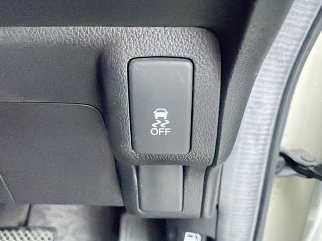 ホンダ Ｎ ＢＯＸ カスタム G Lパッケージ 福井県 2012(平24)年 5.4万km プレミアムホワイトパール (株)IDOMが運営する【じしゃロン福井店】の自社ローン専用車両になりますこちらは現金またはオートローンご利用時の価格です。自社ローンご希望の方は別途その旨お申付け下さい/社外ナビ/Bluetooth/フルセグTV/CD/DVD/オートライト/フォグライト/アイドリングストップ/パワースライドドア/ETC/純正アルミホイール/プッシュスタート/スマートキー/スペアキー/取扱説明書