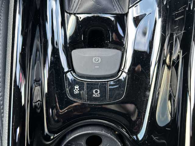 トヨタ Ｃ－ＨＲ G－T モード ネロ セーフティプラス 秋田県 2021(令3)年 8.8万km ホワイトパールクリスタルシャイン ・純正ナビ　/・Ｂｌｕｅｔｏｏｔｈ　/・AppleCarPlay/・ＡｎｄｒｏｉｄAuto/・全方位カメラ　/・ＥＴＣ　/・ターボ　/・４ＷＤ　/・シートヒーター　/・ハーフレザー　/・ＡＢＳ　/・横滑り防止/・レーンキープアシスト/・クルーズコントロール　/・純正アルミホイール /・純正フロアマット /・純正エアロ/・オートライト/・オートハイビーム/・LEDヘッドライト/・電動格納ミラー/・寒冷地仕様/・スペアキー/・エンジンスタートボタン