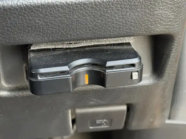 スズキ スペーシア ギア HYBRID XZ 大分県 2019(令1)年 3.5万km アクティブイエロー/ガンメタリック2トーン ・メモリーナビ(CD/DVD/BT/SD)/・バックカメラ/・フルセグテレビ/・衝突軽減ブレーキ/・両側パワースライドドア/・ETC/・ドラレコ/・シートヒーター/・オートハイビーム/・ステアリングリモコン/・スタートキー/・プッシュスタートボタン