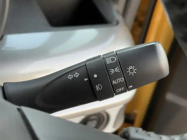 スズキ スペーシア ギア HYBRID XZ 大分県 2019(令1)年 3.5万km アクティブイエロー/ガンメタリック2トーン ・メモリーナビ(CD/DVD/BT/SD)/・バックカメラ/・フルセグテレビ/・衝突軽減ブレーキ/・両側パワースライドドア/・ETC/・ドラレコ/・シートヒーター/・オートハイビーム/・ステアリングリモコン/・スタートキー/・プッシュスタートボタン