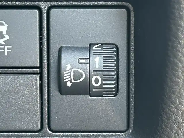 ホンダ フィット e:HEVホーム 大阪府 2023(令5)年 0.5万km グレー ワンオーナー/衝突軽減ブレーキ/純正9インチBTオーディオ/フルセグテレビ/全方位カメラ/ETC2.0/前後ドライブレコーダー/前席シートヒーター/電動パーキングブレーキ/オートホールド/クルーズコントロール/ステアリングスイッチ/プッシュスタートボタン/スマートキー/LEDヘッドライト/オートライト/純正フロアマット/スペアキー/色コード　NH902PX/保証書/取扱説明書/Ｂｌｕｅｔｏｏｔｈオーディオ取扱説明書