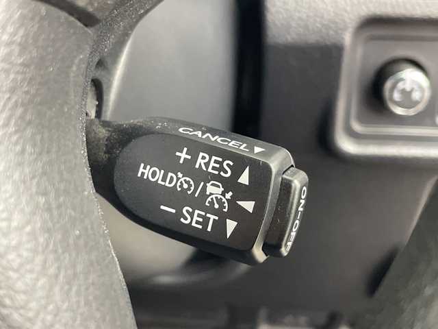 トヨタ ランドクルーザー プラド TX 群馬県 2023(令5)年 1.7万km ホワイトパールクリスタルシャイン 純正９インチナビ/・フルセグTV/AM/FM/Bluetooth/Miracast/Apple Carplay/AndroidAuto/純正９インチナビ　ブラックルーフレール　モデリスタエアロ　アダプティブクルーズコントロール　衝突被害軽減　横滑り防止　バックカメラ　レーンキープアシスト　ＥＴＣ　ダウンヒルアシストコントロール　禁煙車