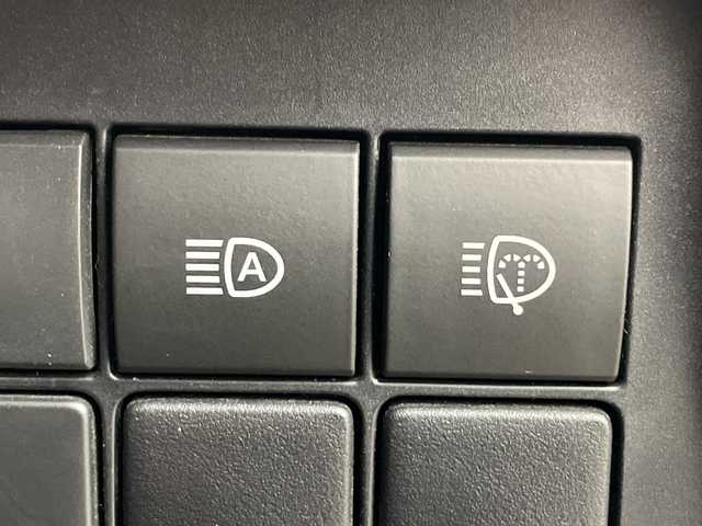 トヨタ ランドクルーザー プラド TX 群馬県 2023(令5)年 1.7万km ホワイトパールクリスタルシャイン 純正９インチナビ/・フルセグTV/AM/FM/Bluetooth/Miracast/Apple Carplay/AndroidAuto/純正９インチナビ　ブラックルーフレール　モデリスタエアロ　アダプティブクルーズコントロール　衝突被害軽減　横滑り防止　バックカメラ　レーンキープアシスト　ＥＴＣ　ダウンヒルアシストコントロール　禁煙車