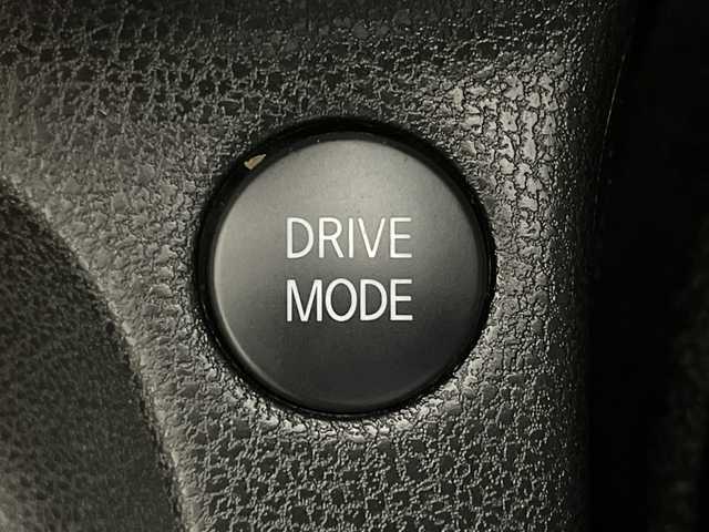 日産 ノート e－パワー メダリスト 神奈川県 2018(平30)年 3.4万km プレミアムコロナオレンジ エマージェンシーブレーキ/レーンキープアシスト/レーダークルーズコントロール/純正7型ナビ【MM518D-L】/・BT/フルセグTV/CD/DVD/SD/AUX/BD/アラウンドビューモニター/インテリジェントルームミラー/ETC/前後ドライブレコーダー/ECO/Sモード/革巻きステアリング/ステアリングスイッチ/Autoライト/ハーフレザーシート/LEDヘッドライト/フォグランプ/ソナー/電動格納ミラー/ウィンカーミラー/純正フロアマット/純正15インチアルミホイール/純正ドアバイザー