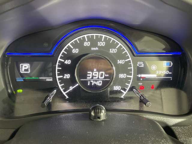 日産 ノート e－パワー メダリスト 神奈川県 2018(平30)年 3.4万km プレミアムコロナオレンジ エマージェンシーブレーキ/レーンキープアシスト/レーダークルーズコントロール/純正7型ナビ【MM518D-L】/・BT/フルセグTV/CD/DVD/SD/AUX/BD/アラウンドビューモニター/インテリジェントルームミラー/ETC/前後ドライブレコーダー/ECO/Sモード/革巻きステアリング/ステアリングスイッチ/Autoライト/ハーフレザーシート/LEDヘッドライト/フォグランプ/ソナー/電動格納ミラー/ウィンカーミラー/純正フロアマット/純正15インチアルミホイール/純正ドアバイザー