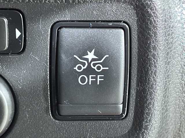 日産 ノート e－パワー メダリスト 神奈川県 2018(平30)年 3.4万km プレミアムコロナオレンジ エマージェンシーブレーキ/レーンキープアシスト/レーダークルーズコントロール/純正7型ナビ【MM518D-L】/・BT/フルセグTV/CD/DVD/SD/AUX/BD/アラウンドビューモニター/インテリジェントルームミラー/ETC/前後ドライブレコーダー/ECO/Sモード/革巻きステアリング/ステアリングスイッチ/Autoライト/ハーフレザーシート/LEDヘッドライト/フォグランプ/ソナー/電動格納ミラー/ウィンカーミラー/純正フロアマット/純正15インチアルミホイール/純正ドアバイザー