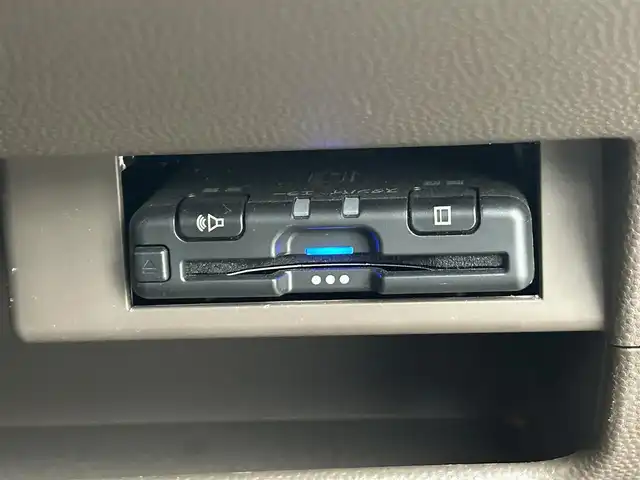 スズキ ラパン X 岡山県 2013(平25)年 7.4万km ミルクティーベージュメタリック メモリーナビ/【Bluetooth/フルセグTV/CD/DVD】/型番:CN-RE05D/スマートキー/プッシュスタート/ビルトインＥＴＣ/キセノンヘッドライト/オートライト/アイドリングストップ/ショコラ専用シート/純正フロアマット/禁煙車/横滑り防止装置/ドアバイザー/取扱説明書/ナビ取扱説明書