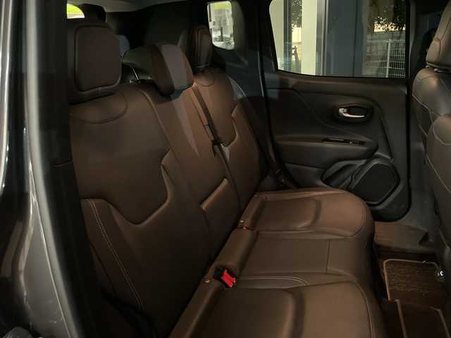 クライスラー・ジープ ジープ レネゲード リミテッド 埼玉県 2020(令2)年 2.5万km ガンＭ サンルーフ/純正ナビ/　　USB/BT/フルセグTV/バックカメラ/クルーズコントロール/LEDオートライト/レザーシート/パワーシート/シートヒーター/ステアリングヒーター/純正17インチAW/プッシュスタート/ETC/禁煙車