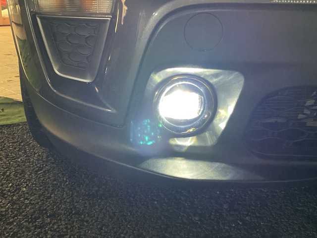 クライスラー・ジープ ジープ レネゲード リミテッド 埼玉県 2020(令2)年 2.5万km ガンＭ サンルーフ/純正ナビ/　　USB/BT/フルセグTV/バックカメラ/クルーズコントロール/LEDオートライト/レザーシート/パワーシート/シートヒーター/ステアリングヒーター/純正17インチAW/プッシュスタート/ETC/禁煙車