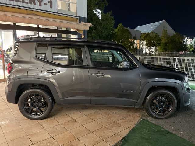 クライスラー・ジープ ジープ レネゲード リミテッド 埼玉県 2020(令2)年 2.5万km ガンＭ サンルーフ/純正ナビ/　　USB/BT/フルセグTV/バックカメラ/クルーズコントロール/LEDオートライト/レザーシート/パワーシート/シートヒーター/ステアリングヒーター/純正17インチAW/プッシュスタート/ETC/禁煙車