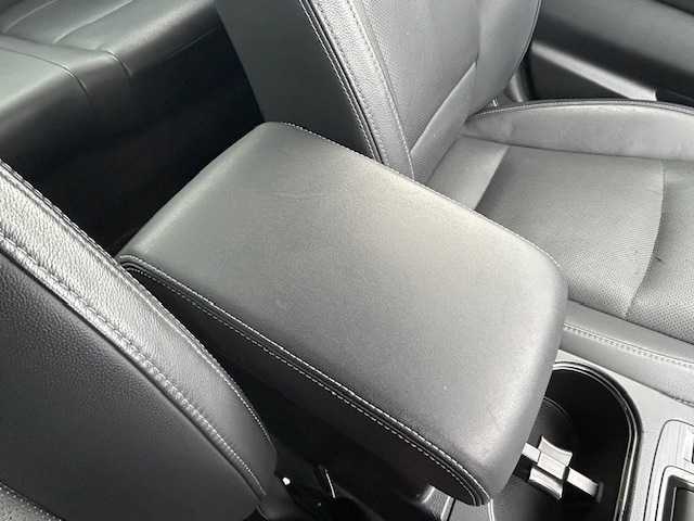 スバル レガシィ Ｂ４ リミテッド 富山県 2015(平27)年 6.6万km クリスタルホワイトP ワンオーナー/レザーシート/スマートキー×２/純正Pnasonic製メモリーナビ(CN-LR800D)/DVD/MSV/BT/フルセグTV/バックカメラ/ETC/前席パワーシート/シートメモリー/前席シートヒーター/LEDヘッドライト/フォグ/バクフォグ/純正17インチAW/電格ウィンカーミラー/レーダークルコン/衝突安全ブレーキ/レーンキープアシスト/プッシュスタート/電動Pブレーキ/皮巻きステアリング/ステアリングスイッチ/横滑り防止装置/アイドリングストップ/保証書・取説