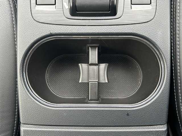 スバル レガシィ Ｂ４ リミテッド 富山県 2015(平27)年 6.6万km クリスタルホワイトP ワンオーナー/レザーシート/スマートキー×２/純正Pnasonic製メモリーナビ(CN-LR800D)/DVD/MSV/BT/フルセグTV/バックカメラ/ETC/前席パワーシート/シートメモリー/前席シートヒーター/LEDヘッドライト/フォグ/バクフォグ/純正17インチAW/電格ウィンカーミラー/レーダークルコン/衝突安全ブレーキ/レーンキープアシスト/プッシュスタート/電動Pブレーキ/皮巻きステアリング/ステアリングスイッチ/横滑り防止装置/アイドリングストップ/保証書・取説