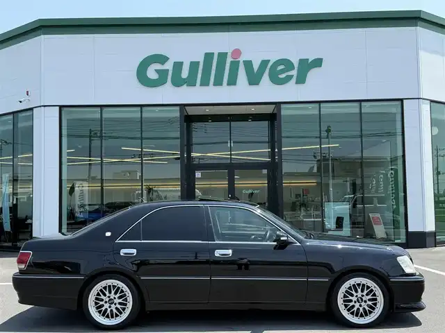 トヨタ クラウン アスリート VX 栃木県 2001(平13)年 5.3万km ブラック 300台限定車/YAMAHAチューン300馬力1JZ-GTE型エンジン/YAMAHA製前後パフォーマンスダンパー/VX専用タービン/VX専用デュアルマフラー/VX専用BBS LM18インチAW/VX専用3本スポークステアリング/VX専用フロントスポイラー/VX専用リアスポイラー/オプション電動ムーンルーフ/オプションブラックレザーシート /オプション後席パワーシート/寒冷地仕様車/（リアフォグランプ/吊り下げ式アクセルペダル）/ステアシフトマチック/ミラーヒーター/電動リアサンシェード/純正フェンダーマーカー/メーカーナビ/クラウン・スーパーライブサウンド/DVD再生機能/ETC/キーレスキー×2