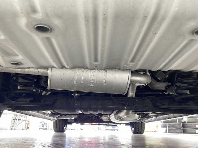 日産 セレナ ハイウェイスターVセレクションⅡ 岐阜県 2018(平30)年 4.1万km ブリリアントホワイトパール 10.1インチフリップダウンモニター（RSA10S-L）/社外7型ナビ/AM/FM/CD/DVD/SD/フルセグテレビ/Bluetooth/セーフティパックB/プロパイロット/デジタルインナーミラー/電動パーキング/オートホールド/標識検知機能/360度カメラ/前後ドラレコ/革巻きステアリング/ステアリングリモコン/LEDヘッドライト/オートライト/両側パワースライドドア/ビルトインETC/パーキングアシスト