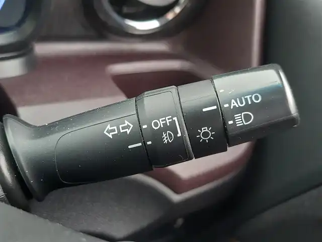 ホンダ Ｎ ＯＮＥ プレミアム Lパッケージ 東京都 2012(平24)年 13万km パープル スマートフォン連携ディスプレイオーディオ　CN-G520D/バックカメラ/ETC/アレルクリーンシート/ECON/14インチ純正アルミホイール/横滑り防止装置/HIDヘッドライト/オートライト/純正フロアマット/ドアバイザー