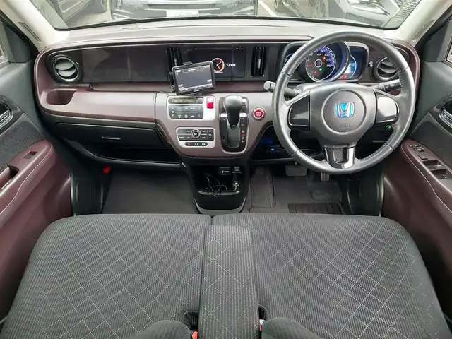 ホンダ Ｎ ＯＮＥ プレミアム Lパッケージ 東京都 2012(平24)年 13万km パープル スマートフォン連携ディスプレイオーディオ　CN-G520D/バックカメラ/ETC/アレルクリーンシート/ECON/14インチ純正アルミホイール/横滑り防止装置/HIDヘッドライト/オートライト/純正フロアマット/ドアバイザー