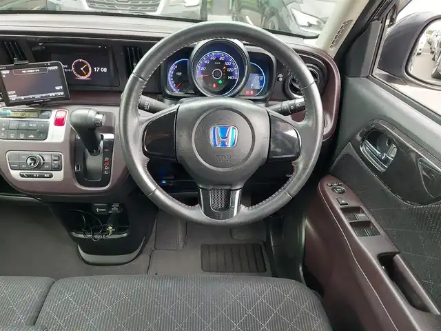 ホンダ Ｎ ＯＮＥ プレミアム Lパッケージ 東京都 2012(平24)年 13万km パープル スマートフォン連携ディスプレイオーディオ　CN-G520D/バックカメラ/ETC/アレルクリーンシート/ECON/14インチ純正アルミホイール/横滑り防止装置/HIDヘッドライト/オートライト/純正フロアマット/ドアバイザー
