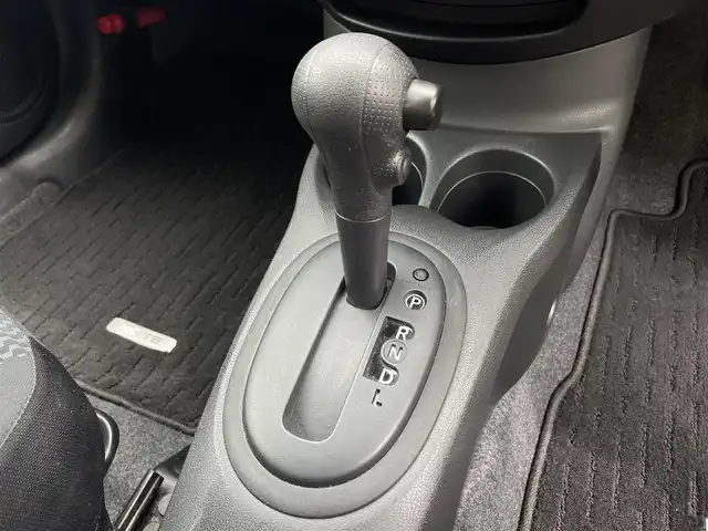 日産 ノート XVセレ +セーフⅡ 愛知県 2016(平28)年 2.1万km チタニウムカーキ ワンオーナー/アラウンドビューモニター/純正SDナビ（MP315D-W）/フルセグTV・Bluetooth・CD・DVD・AM・FM/ディスプレイ付自動防眩式ルームミラー/純正センターアームレストコンソール/USBソケット/LEDヘッドライト/オートライト/クリアランスソナー/ステアリングスイッチ/インテリジェントエマージェンシーブレーキ/レーンキープアシスト/アイドリングストップ/純正フロアマット/純正ドアバイザー/インテリジェントキー/プッシュスタート/保証書/取扱説明書/スペアキー
