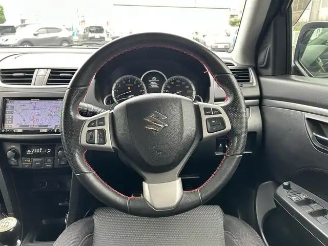 スズキ スイフト スポーツ 愛知県 2013(平25)年 4.9万km ブーストブルーパールメタリック 社外メモリナビ/フルセグテレビ/バックカメラ/アイドリングストップ/ウィンカーミラー/ドアバイザー/プッシュスタート/ETC/クルーズコントロール/Bluetooth/レザーステアリング/AUTOライト/フォグライト/ドラレコ