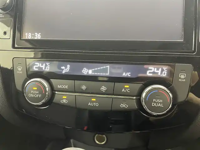 トヨタ タンク カスタムG－T 茨城県 2016(平28)年 3.7万km ブラックマイカメタリック 社外8型ナビ/全方位カメラ/フルセグ/衝突被害軽減ブレーキ/車線逸脱抑制装置/クルーズコントロール/クリアランスソナー/両側電動スライドドア/ETC/純正15インチAW/LEDヘッドライト/スマートキー