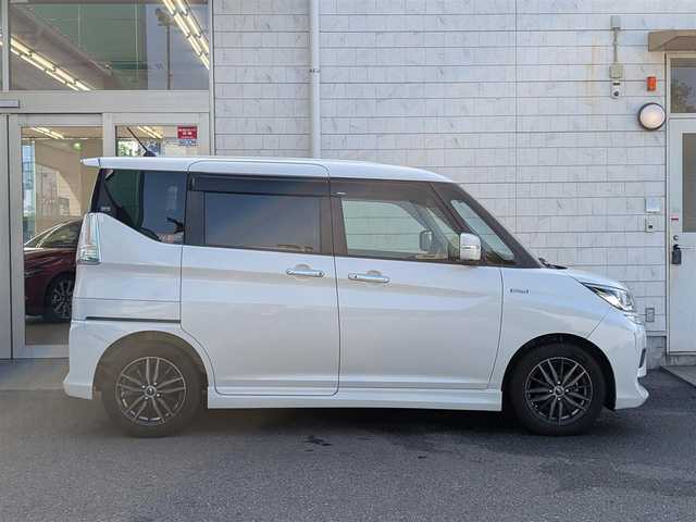 スズキ ソリオ バンディット HV MV 福岡県 2020(令2)年 4.4万km ピュアホワイトP ワンオーナー/メモリナビ(AVIC-RWS901II)/フルセグテレビ/全方位モニター/バックカメラ/ドライブレコーダー/アイドリングストップ/追従機能付クルーズコントロール/ドアバイザー/プッシュスタート/両側パワースライドドア/ETC/スマートキー×2/整備記録簿(R3、R4、R5)/純正AW（夏タイヤつき）4本別途