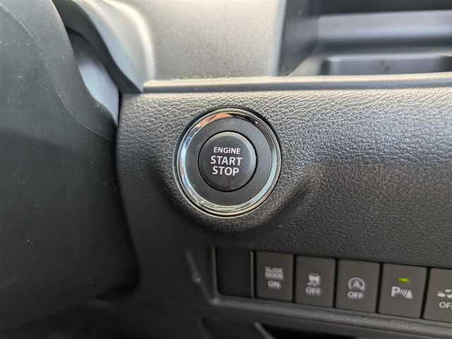 スズキ ソリオ バンディット HV MV 福岡県 2020(令2)年 4.4万km ピュアホワイトP ワンオーナー/メモリナビ(AVIC-RWS901II)/フルセグテレビ/全方位モニター/バックカメラ/ドライブレコーダー/アイドリングストップ/追従機能付クルーズコントロール/ドアバイザー/プッシュスタート/両側パワースライドドア/ETC/スマートキー×2/整備記録簿(R3、R4、R5)/純正AW（夏タイヤつき）4本別途