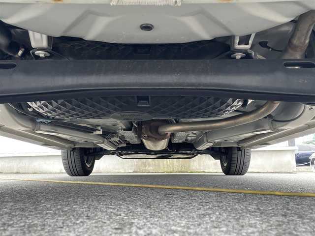 ダイハツ ロッキー プレミアム 滋賀県 2021(令3)年 4.4万km ナチュラルベージュマイカM 純正9型SDナビ/・CD DVD /・Bluetooth/・フルセグTV /・HDMI/バックカメラ/前後ドライブレコーダー/ビルトインETC/衝突軽減ブレーキ/レーダークルーズコントロール/レーンキープアシスト/オートハイビーム/コーナーセンサー/ブラインドスポットモニター/シートヒーター/ハーフレザーシート/ステアリングリモコン/電格ミラー/ドアバイザー/LEDヘッドライト/フォグライト/リヤフォグライト/スタッドレス積載