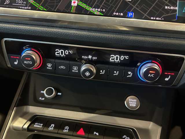 アウディ アウディ Ｑ３ 35TDIクワトロ アドバンスド 道央・札幌 2020(令2)年 3万km ミトスブラックメタリック ミトスブラックメタリック/ベーシックパッケージ/　・シートヒーター/　・パワーシート/　・オートマチックテールゲート/　・ランバーサポート/　・アウディドライブセレクト/TVチューナー/アシスタンスパッケージ/　・ACC/　・サイドアシスト/　・ハイビームアシスト/　・リアクロストラフィックアシスト/ラグジュアリーパッケージ/　・パーシャルレザー/　・マルチカラーアンビエントライト/　・リヤセンターアームレスト/テクノロジーパッケージ/　・スマートフォンインターフェース/　・ワイヤレスチャージング