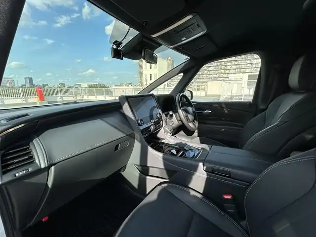 トヨタ アルファード Z 東京都 2024(令6)年 0.6万km プラチナホワイトパールマイカ ワンオーナー/Toyota Safety Sense/・プリクラッシュセーフティ（歩行者［昼夜］・自転車運転者［昼］・自動二輪車［昼］検知機能付衝突回避支援タイプ/ミリ波レーダー＋単眼カメラ方式)/・レーントレーシングアシスト［LTA］+レーンディパーチャーアラート［LDA］/・レーダークルーズコントロール(全車速追従機能付)/・アダプティブハイビームシステム［AHS］/・ロードサインアシスト［RSA］/・ドライバー異常時対応システム/・プロアクティブドライビングアシスト［PDA］/・発信遅れ告知機能/・ブラインドスポットモニター［BSM］+安心降車アシスト(ドアオープン制御付)［SEA］+後方車両接近告知+周辺車両接近時サポート(通報提案機能)+後方車両への接近警報+セカンダリーコリジョンブレーキ(停車中後突対応)/パーキングブレーキサポート/パノラミックビューモニター/14インチHDディスプレイナビゲーションシステム/・地デジ(12セグ/ワンセグ)/・Bluetooth/・Apple CarPlay/Android Auto/・USB/快適温熱シート+ベンチレーションシート/保証書・取説・スペアキー１本