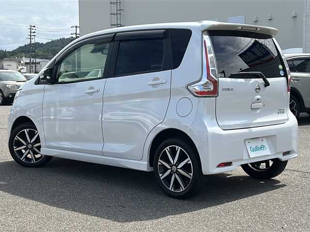 日産 デイズ ハイウェイスターG ターボ 秋田県 2016(平28)年 8.5万km ホワイトパール 純正メモリナビ/純正CD、DVD、BT、フルセグ/全周囲カメラ/純正15インチアルミ/４WD